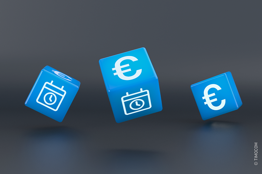 Drei blaue Würfel mit Euro und Kalendersymbol
