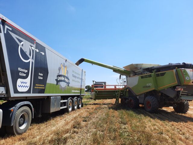 Unöder Agrar - LKW und Mähdrescher