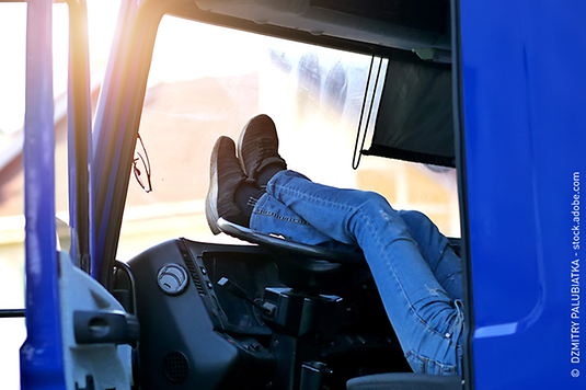 lkw-fahrer-und-spediteure-stehen-oft-unter-stress-doch-dafür-gibt-es-lösungen-